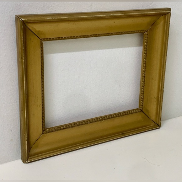 Antique Gold Painted Wooden Portrait Picture Frame - Picture 6 of 14